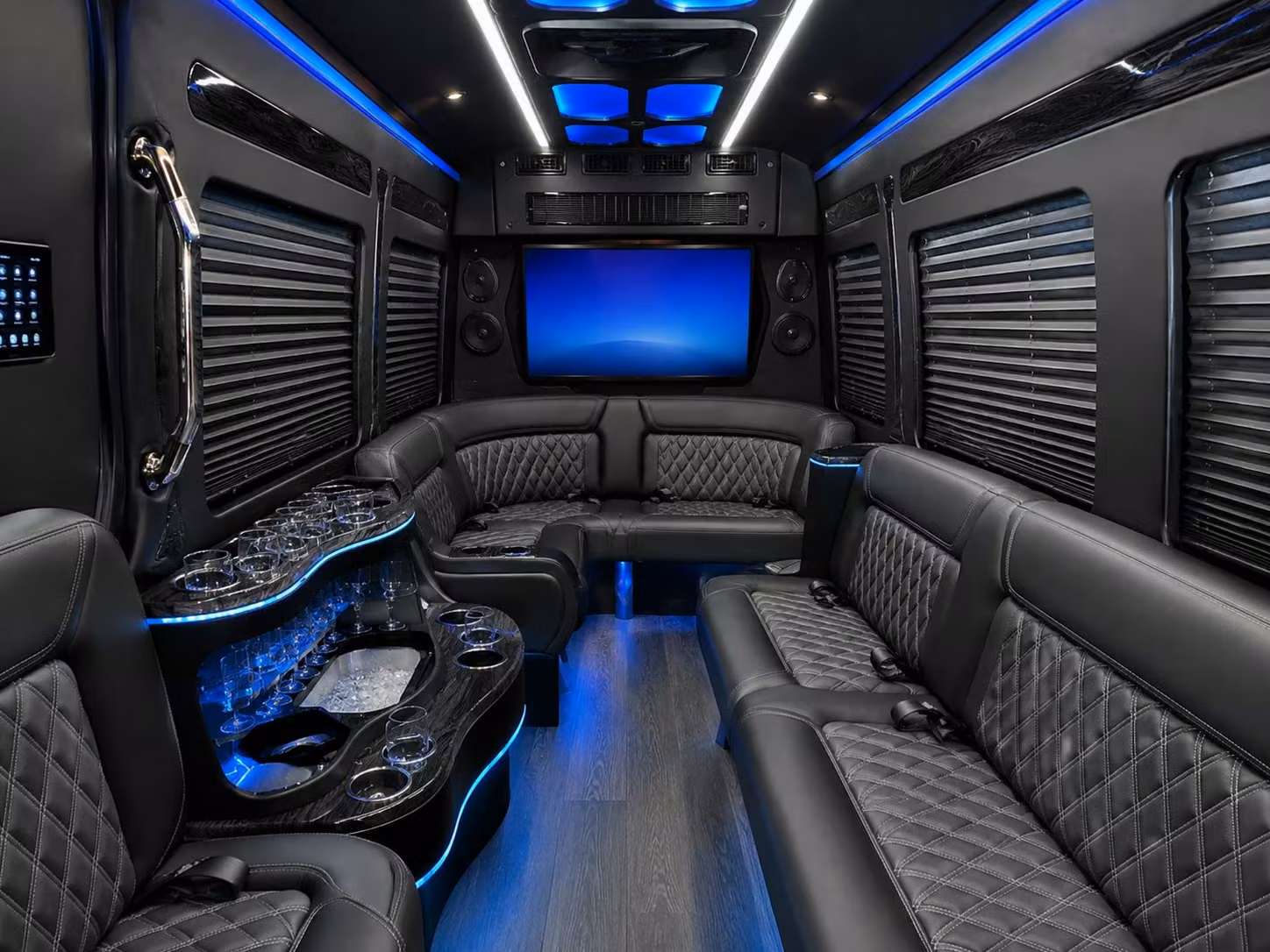 school field trip and sports team bus rentals in santa monica